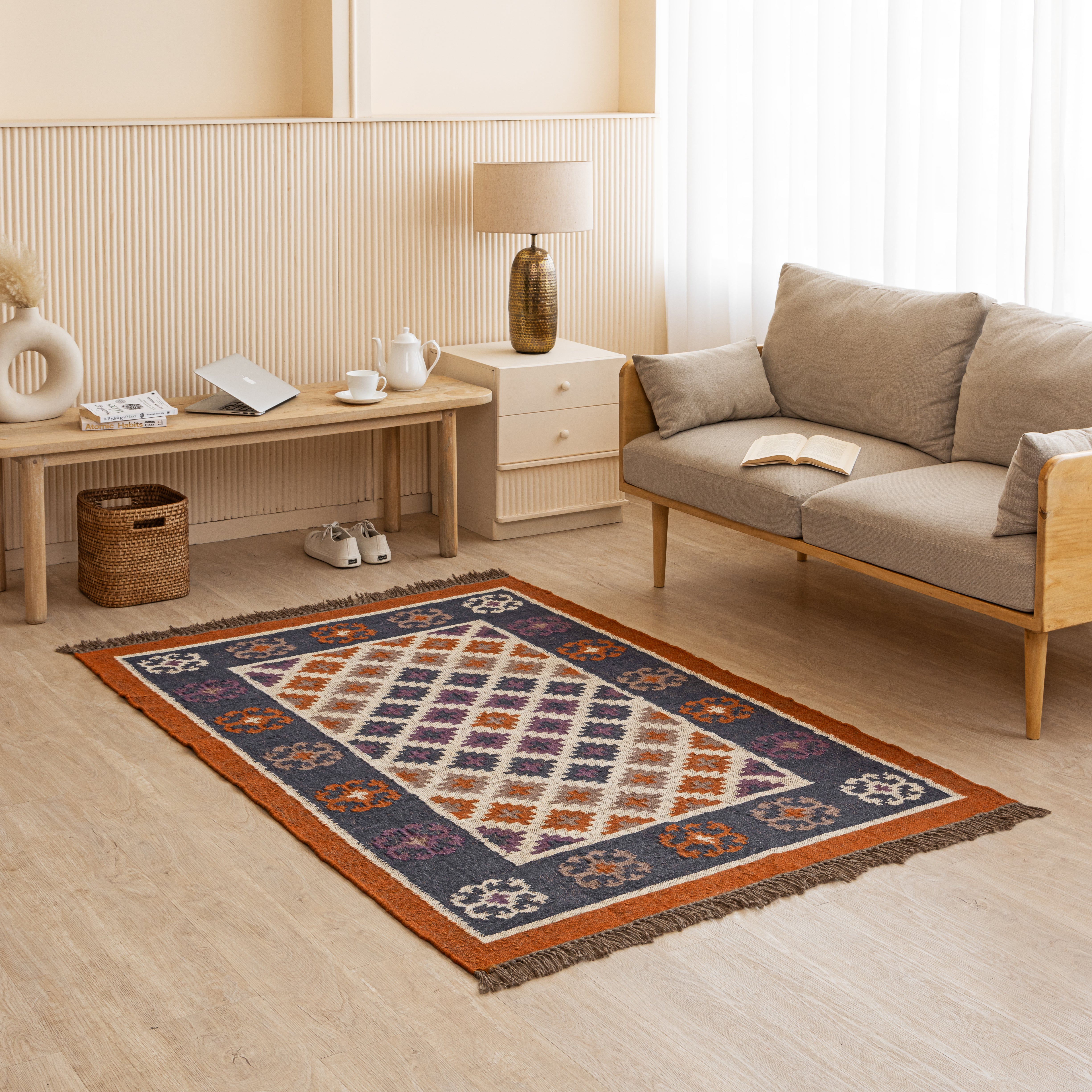 Handwoven Wool-Jute Geometric Medallion Rug - Bohemian Luxe