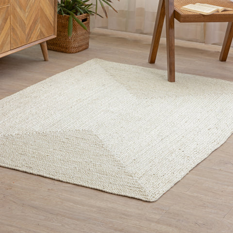 Ivory White Hand-Braided Hemp Rug – Minimalist Solid Design