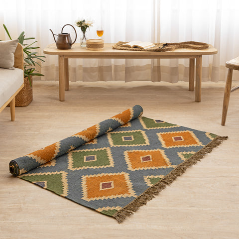 Handwoven Geometric Wool-Jute Area Rug - Bohemian Charm in Earth Tones