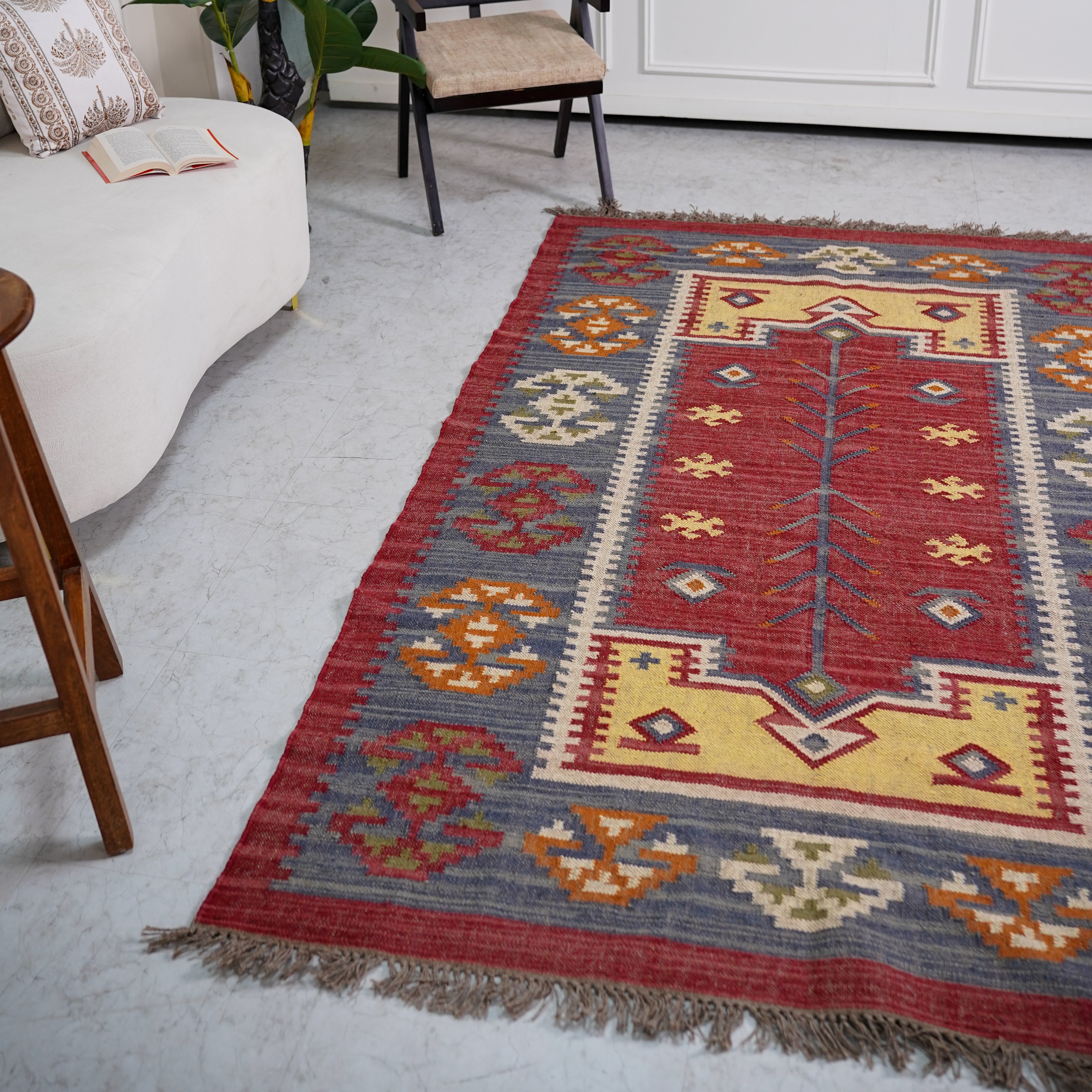 Vintage Wool-Jute Kilim Rug – Handwoven with Ethnic Geometric Design