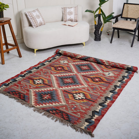 Heritage Handcrafted Wool-Jute Kilim Rug – Timeless Indian Geometric Masterpiece