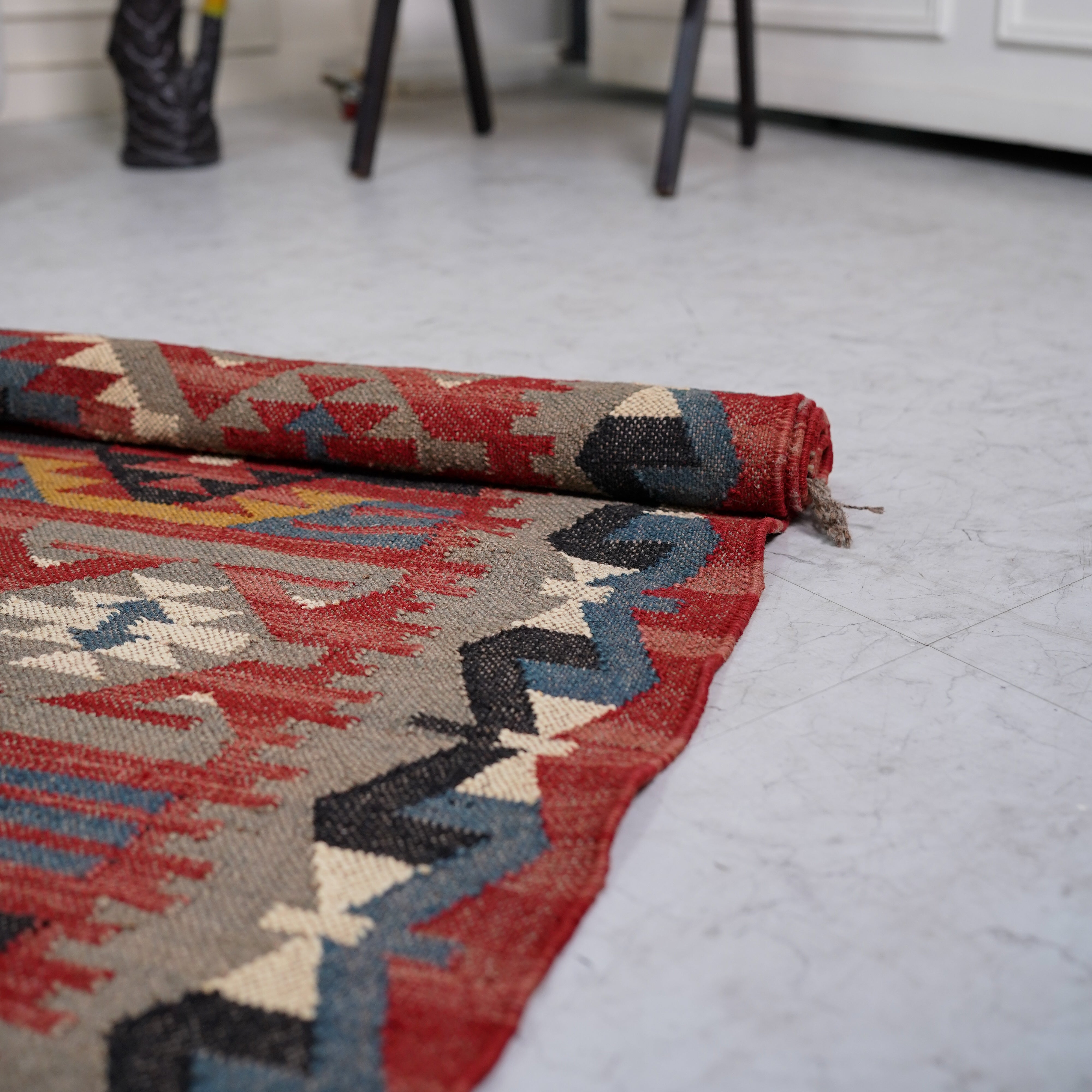 Heritage Handcrafted Wool-Jute Kilim Rug – Timeless Indian Geometric Masterpiece