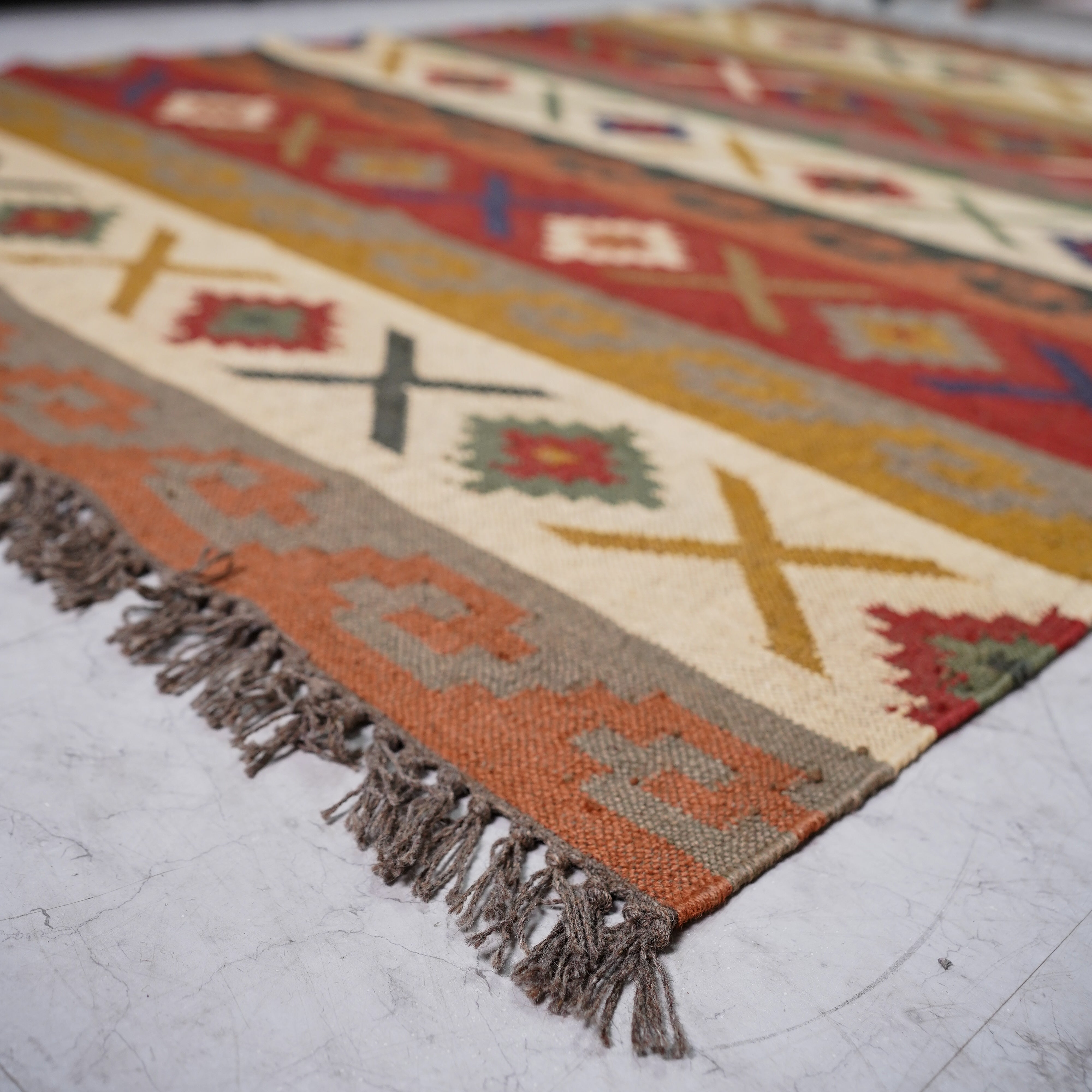 Rustic Striped Kilim-Inspired Wool-Jute Rug – Handcrafted Flatweave with Traditional Indian Geometric Pattern