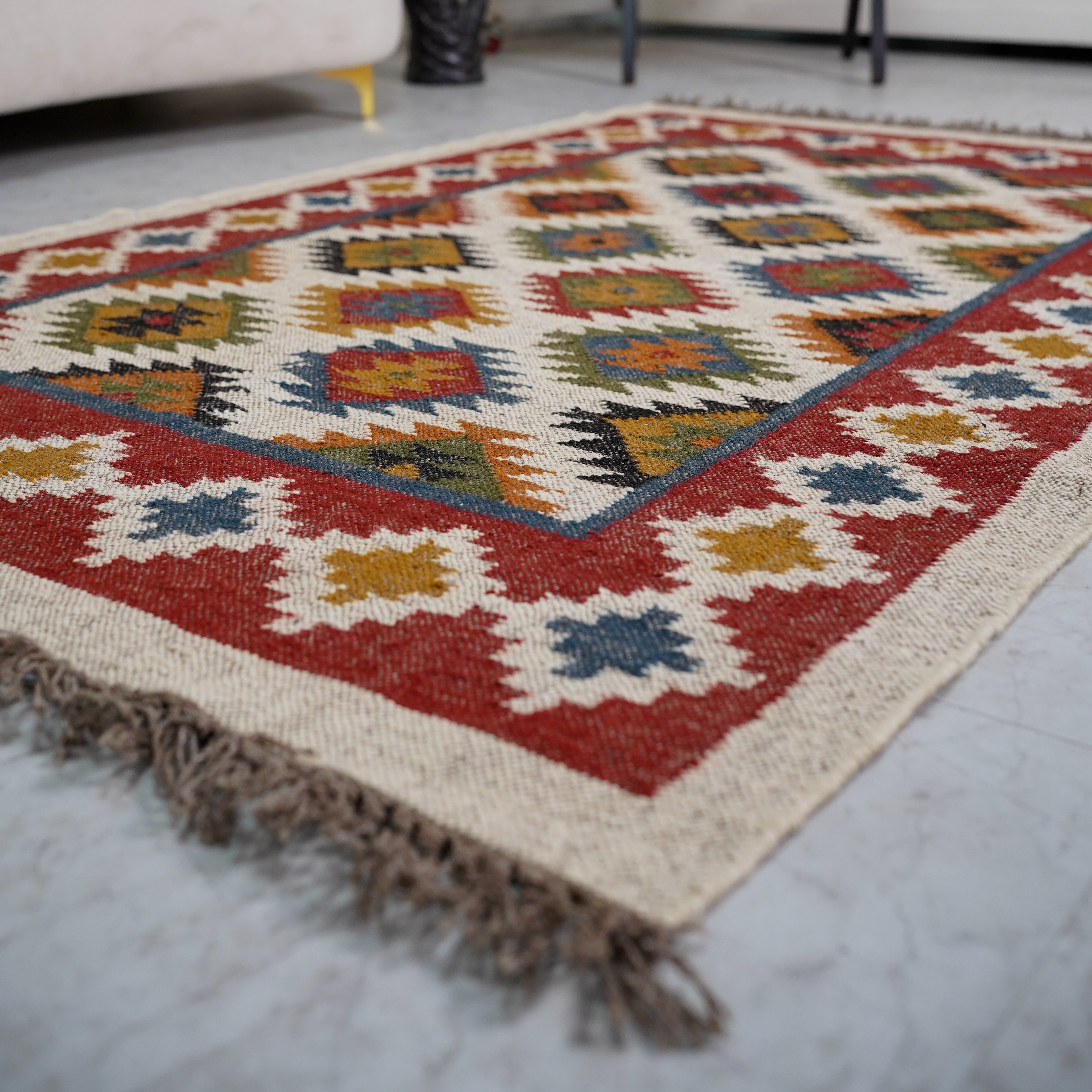 Geometric Kilim-Inspired Jute Wool Rug - Handcrafted Flatweave with Bold Tribal Pattern