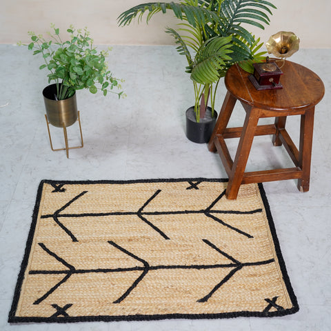 Handcrafted Hemp Chevron Pattern Accent Rug – Natural & Black